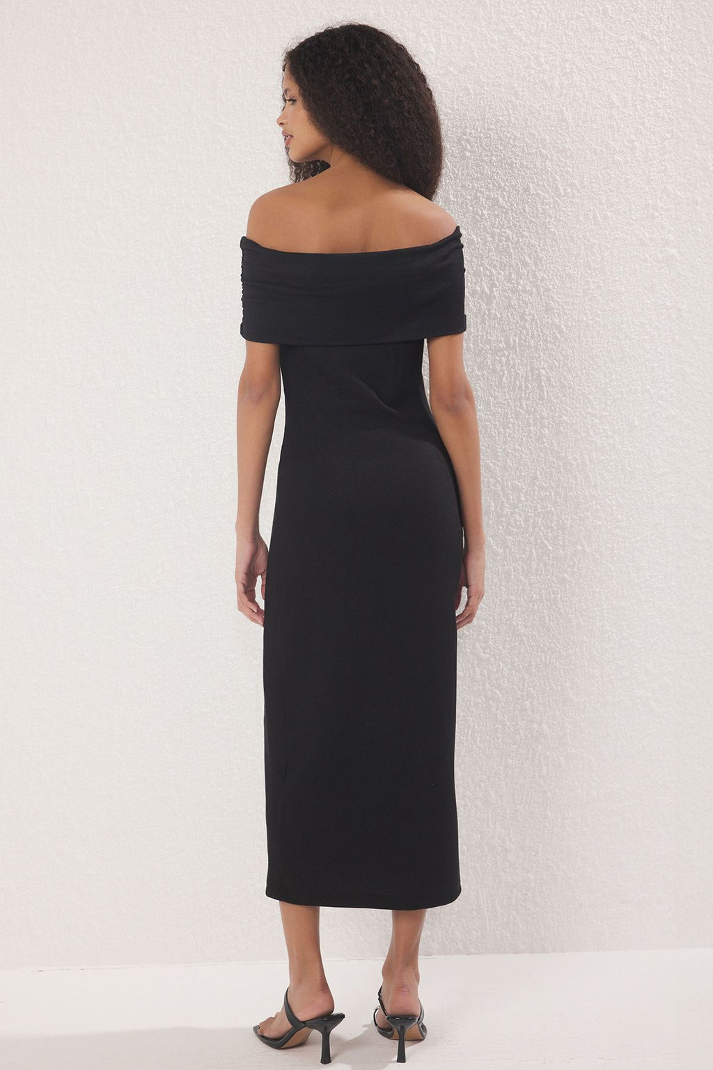TRENDYOLMILLA Kiremit Duz Maxi Ottoman Esnek Carmen Yaka Vucuda Oturan Orme Elbise TWOSS25EL00327  фото 4