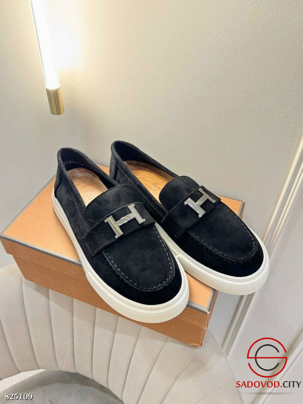 Лоферы женские из замши