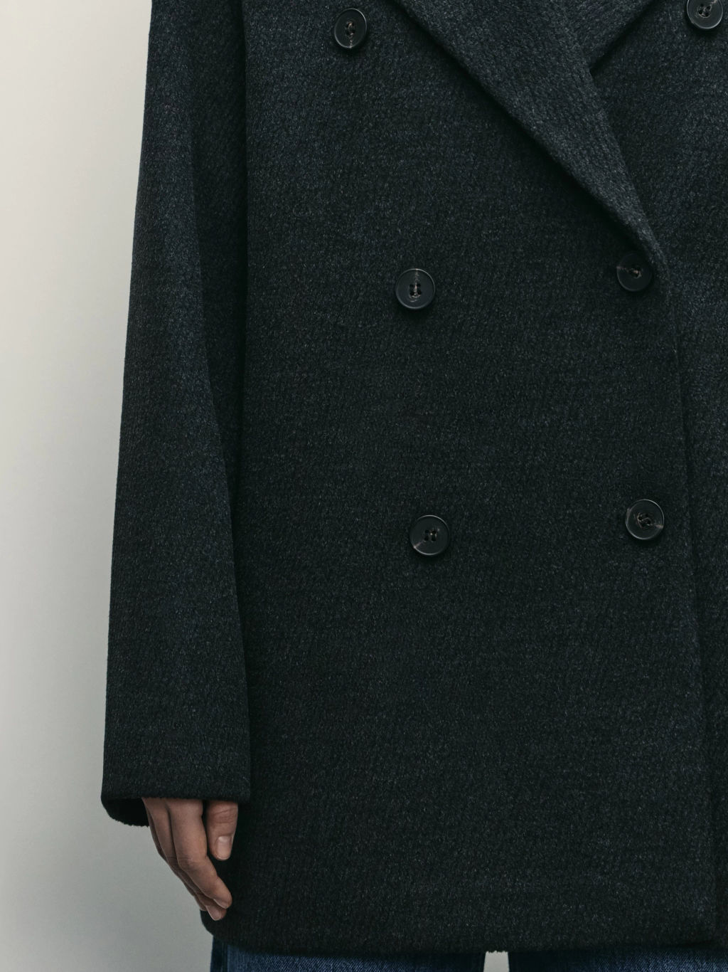 Полупальто свободного силуэта со спущенным плечом / Zarina  фото 3