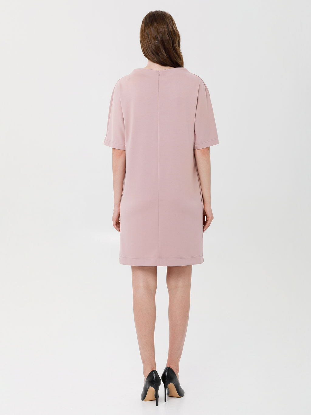 Платье с цельнокроеным рукавом