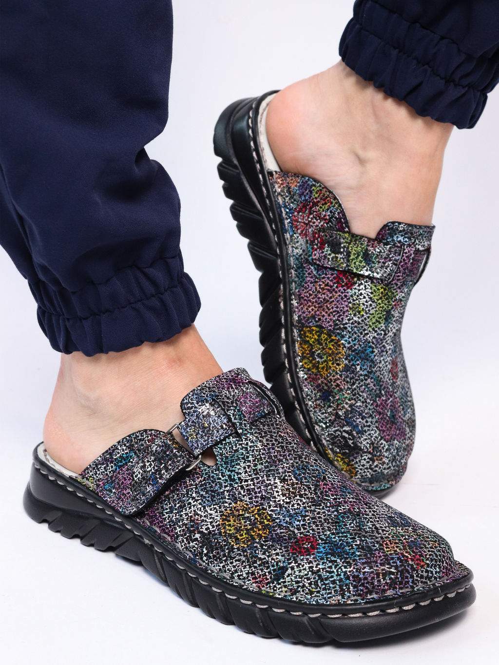 03 | Duki |Женские медицинские сабо натуральная кожа (черный цветок) - Milka shoes&more фото 4