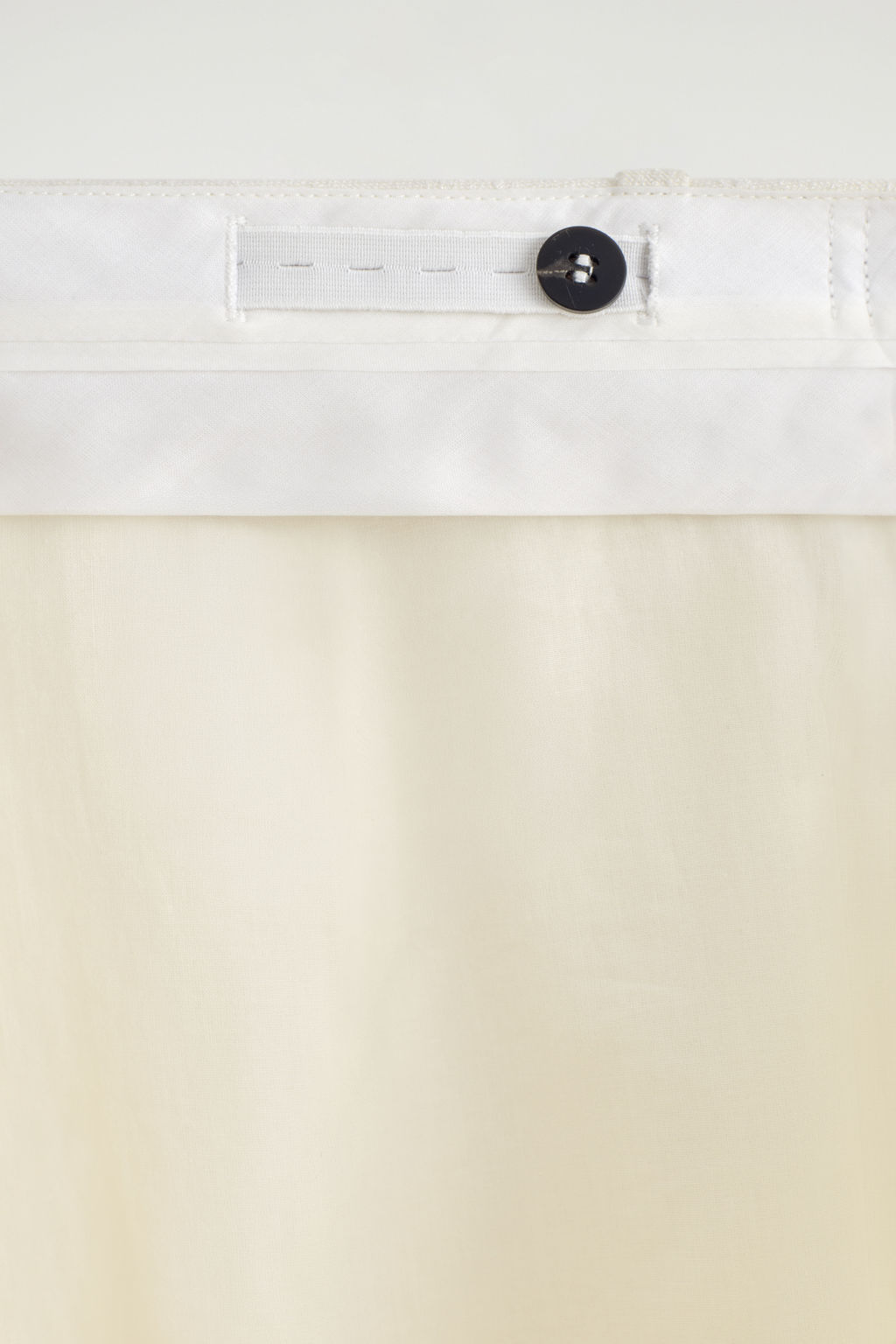 PANTAL?N STRAIGHT LEG SLIM FIT CON TEXTURA - H&m фото 4