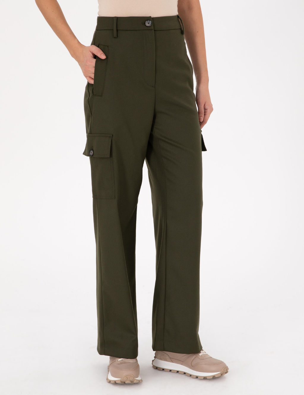 Haki Flare Fit Kuma_ Pantolon