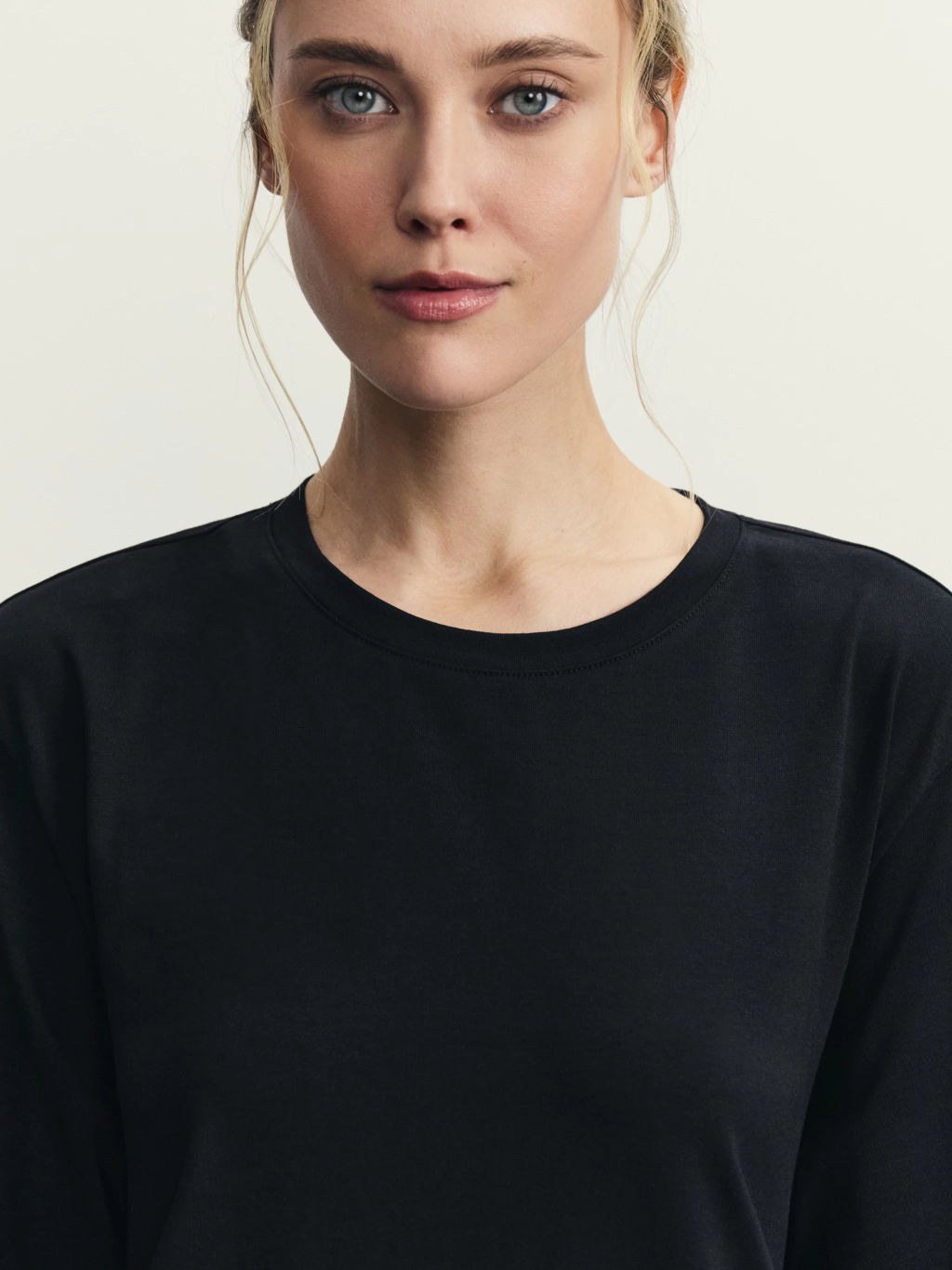 Футболка с завязкой на спине / Zarina  фото 7