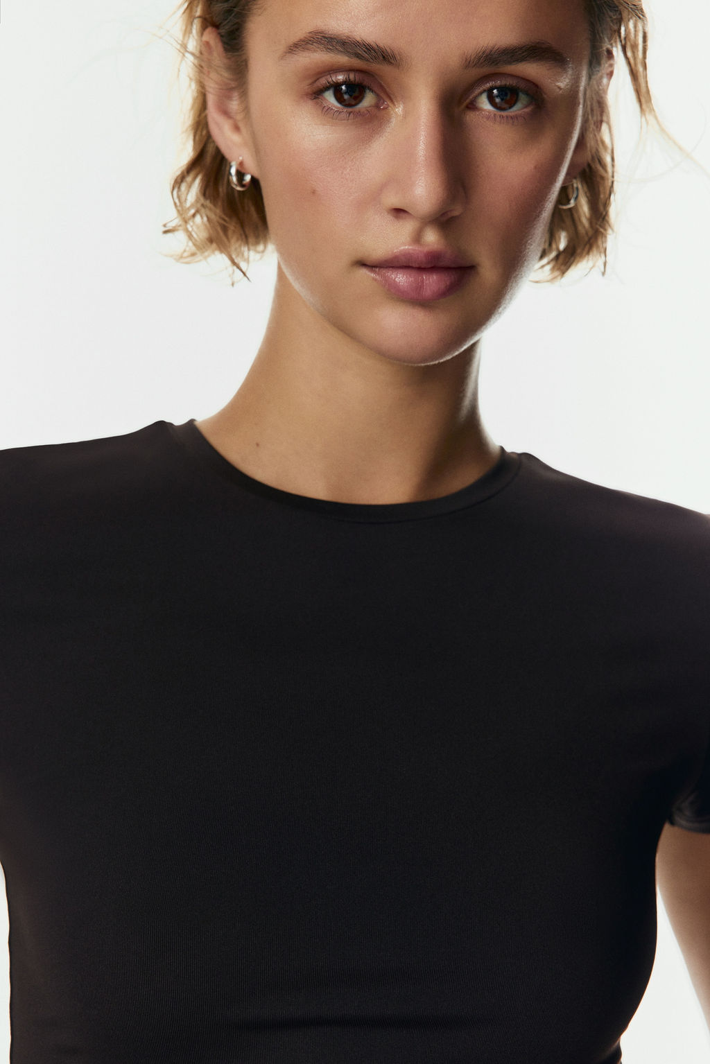 Camiseta entallada de microfibra - H&m фото 11