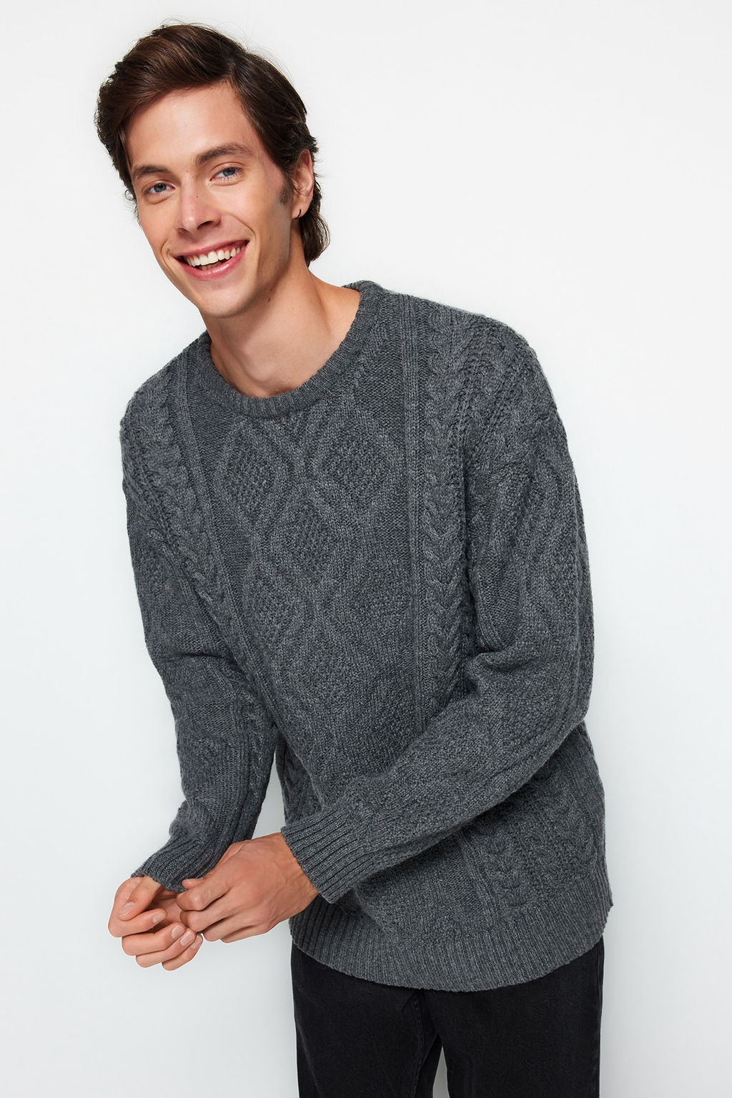 TRENDYOL MAN Beyaz Oversize Genis Kal?p Bisiklet Yaka Sac Orgulu Triko Kazak TMNAW23KZ00280 - Trendyolmilla фото 10