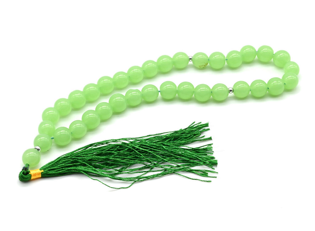Четки из нефритового кварца шарик 12мм, 40см