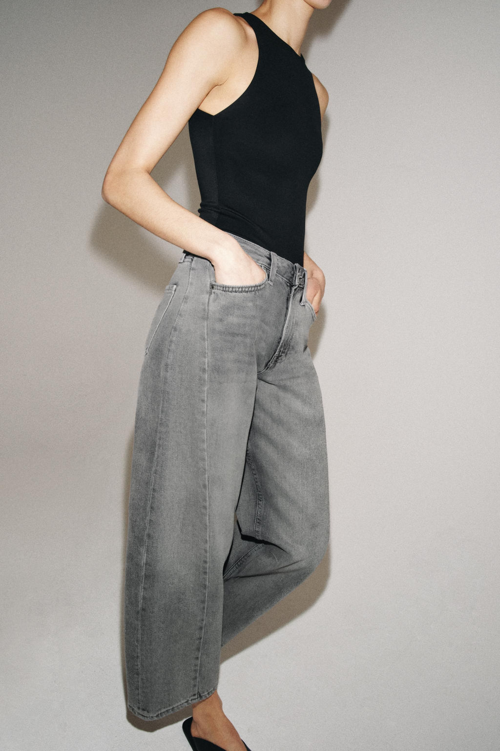 JEANS ZW COLLECTION ANKLE RELAXED TIRO MEDIO / Gris - Zara фото 4
