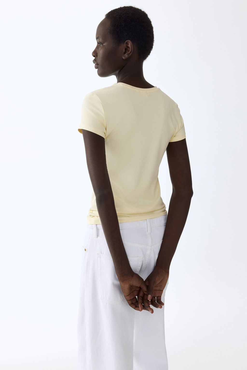 Camiseta entallada de microfibra - H&m фото 12