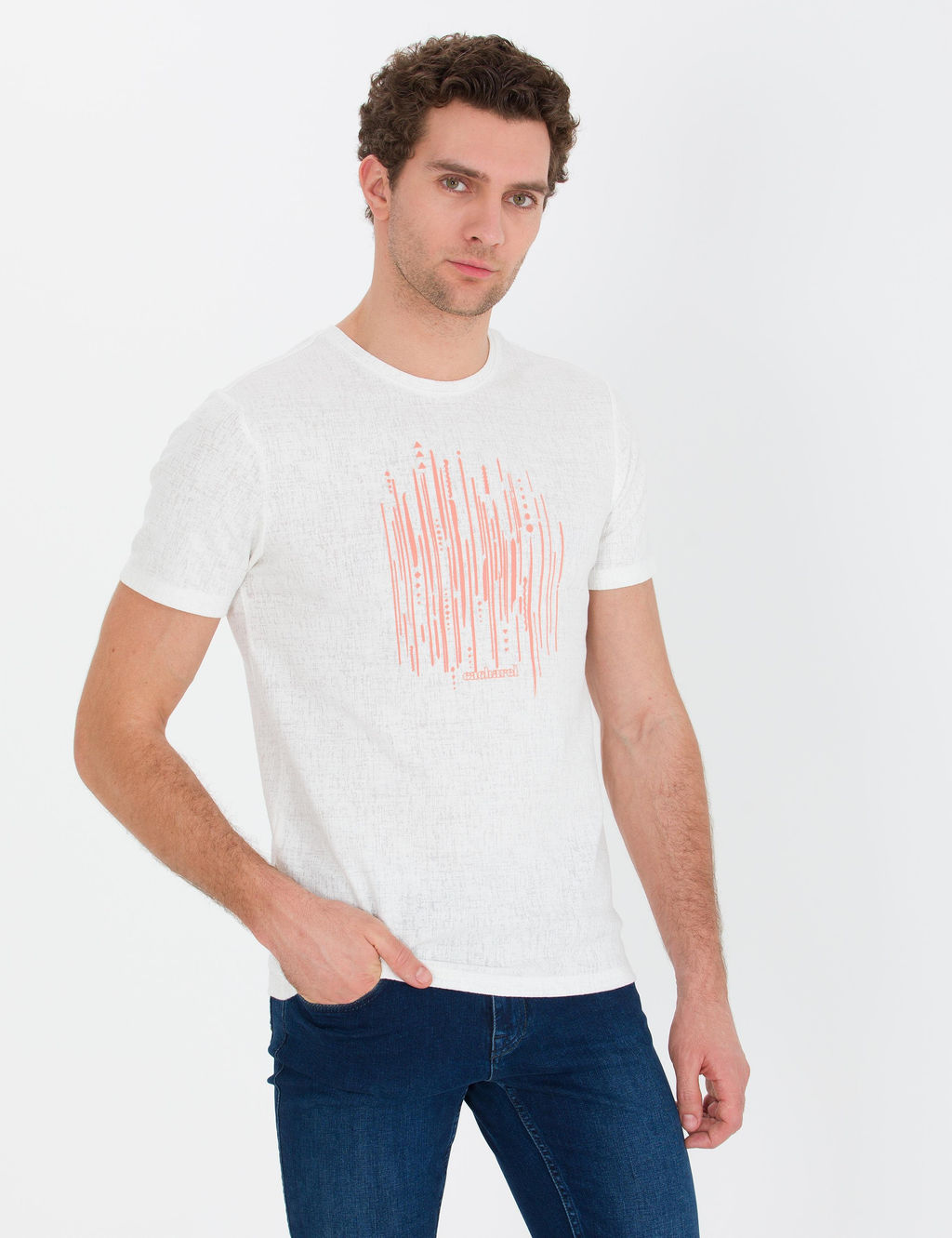 Белая облегающая футболка