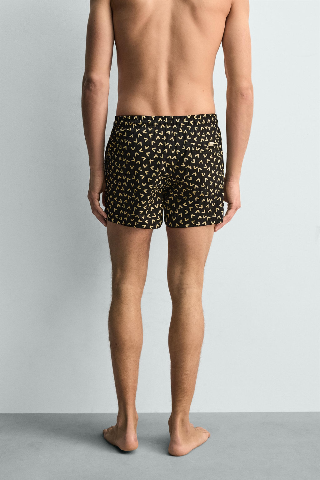 BA?ADOR CORTO ESTAMPADO GEOM?TRICO / Negro - Zara фото 3