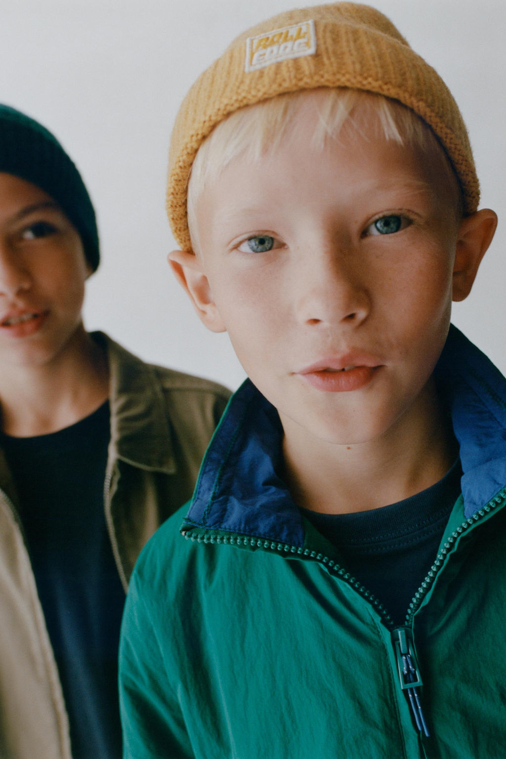 KNIT BEANIE WITH LABEL - Zara фото 5