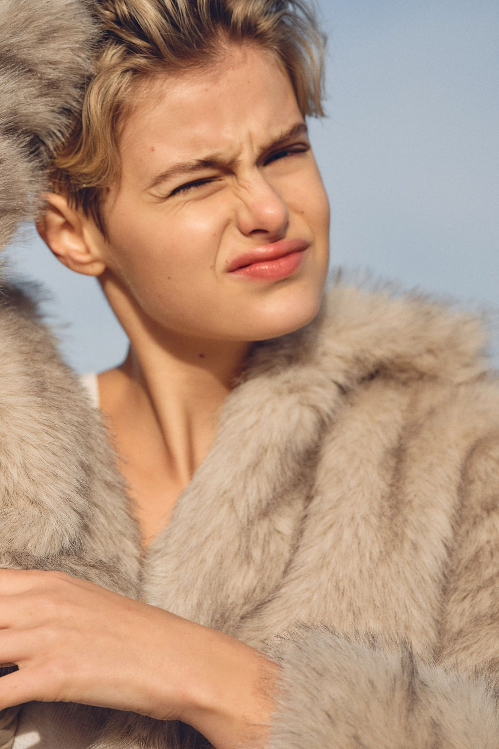 Cropped fluffy jacket - H&m фото 5