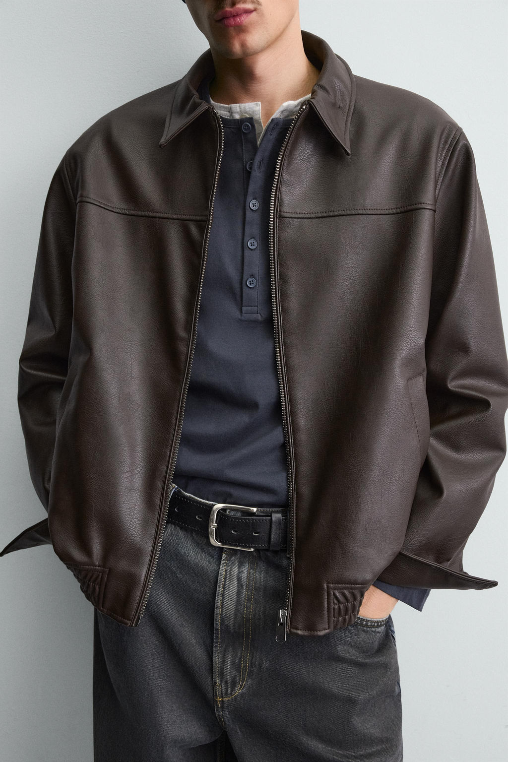 CAZADORA BOMBER EFECTO PIEL / Marr?n chocolate - Zara фото 5