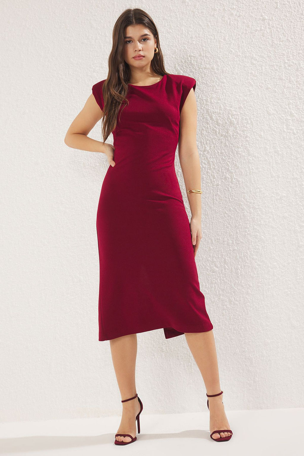 TRENDYOLMILLA Siyah Fitted/Vucuda Oturan Vatkal? Esnek Midi Orme Elbise TWOSS25EL00113  фото 3