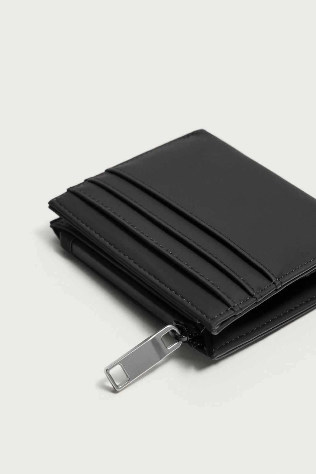 CARTERA MONEDERO ENGOMADO / Negro - Zara фото 3
