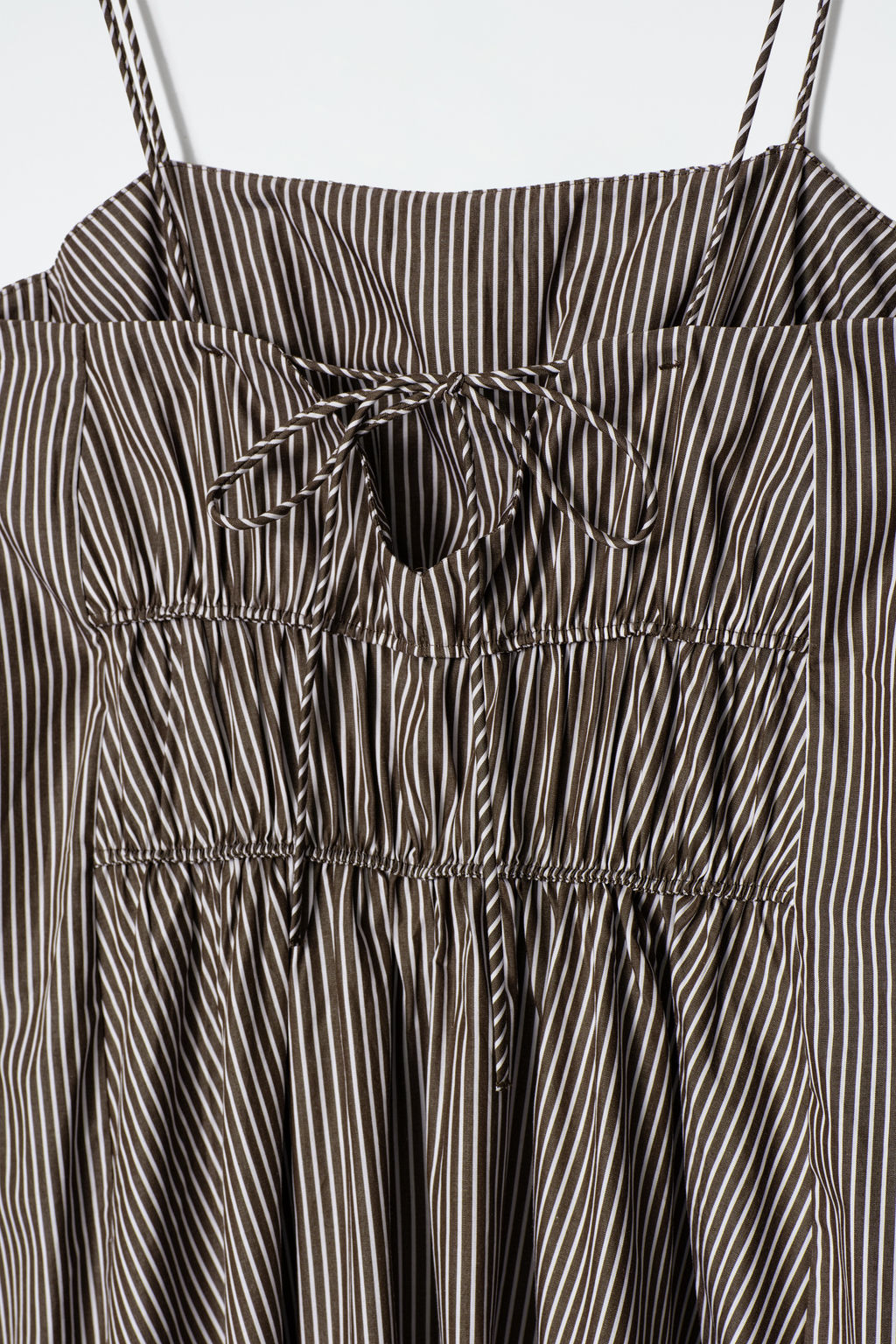 VESTIDO MIDI CON CINTURA FRUNCIDA A RAYAS - H&m фото 2
