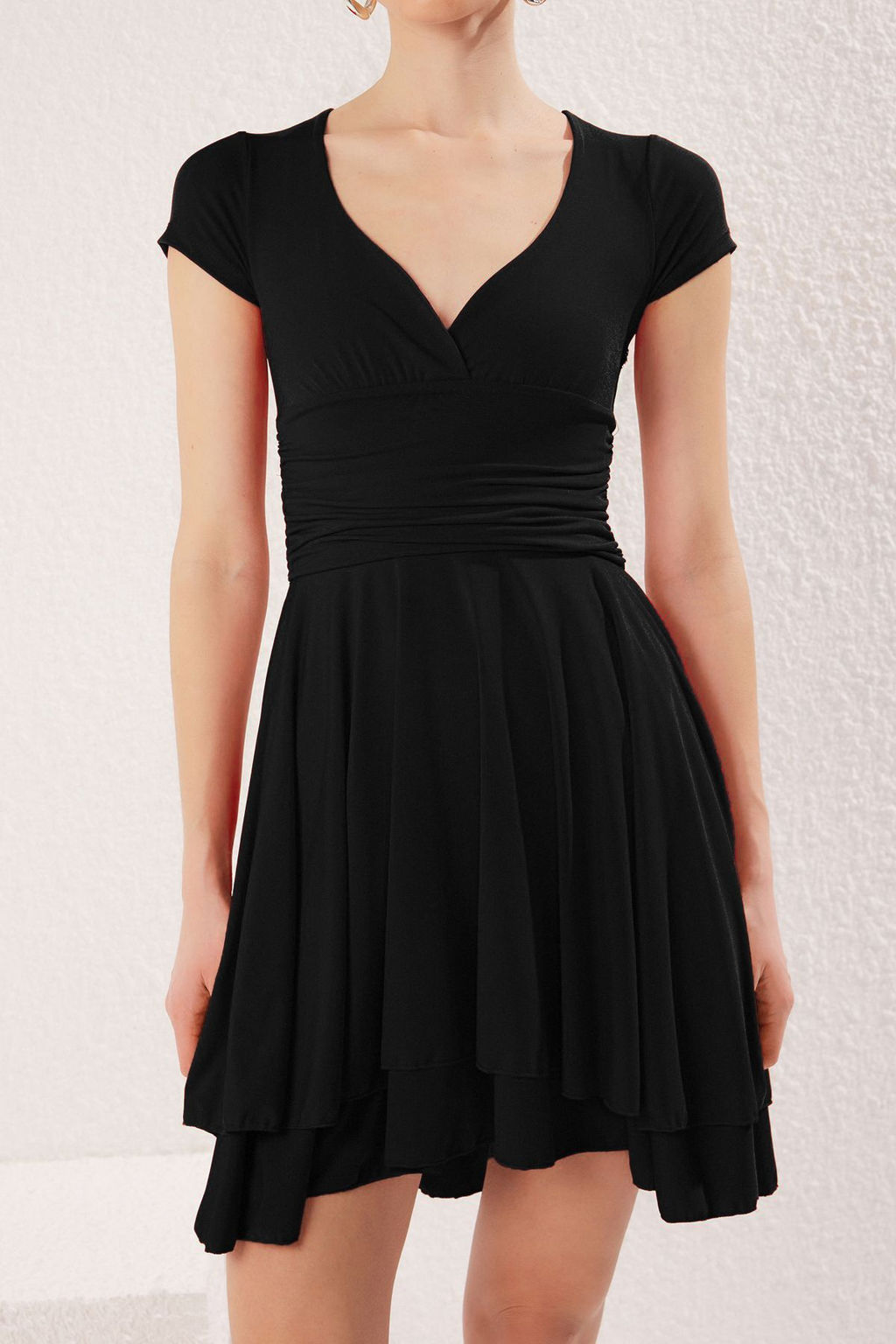 TRENDYOLMILLA K?rm?z? Duz Buzgu/Drape Mini K?sa Kol Skater/Belden Ac?lan Esnek Orme Elbise TWOSS25EL00532 фото 10