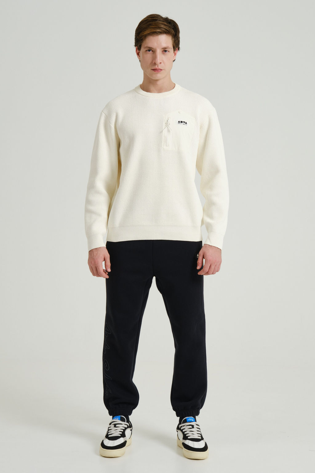 Свитер Бежевый