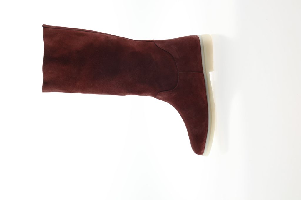 БОРТОВЫЕ ЗАМШЕВЫЕ САПОГИ ЖЕНСКИЕ НА ПЛОСКОМ СТИЛЕ