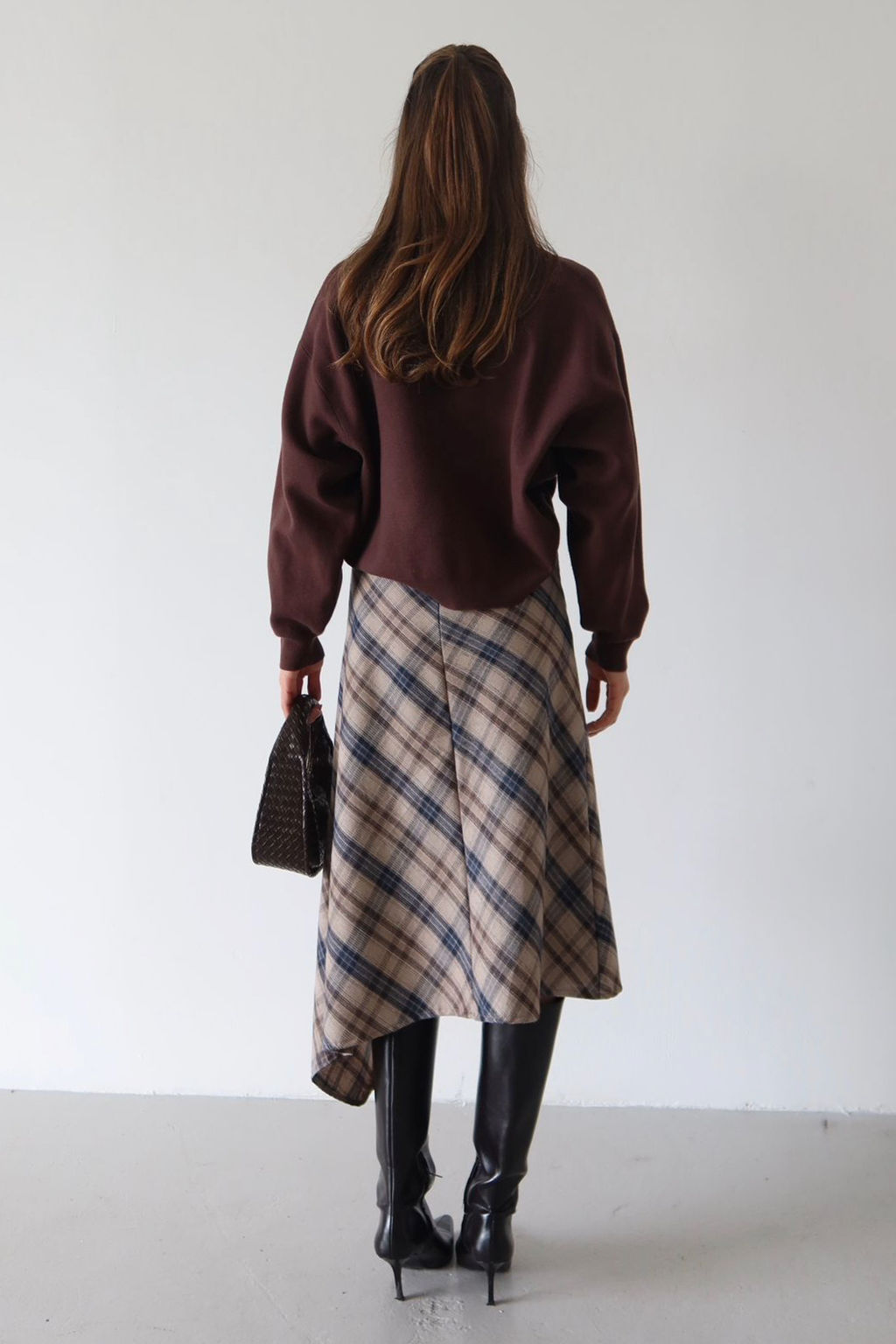 Bej-Cok Renkli Ekose Asimetrik Kesim Dugme Detayl? Etek TWOAW26ET00173 - Trendyolmilla фото 5