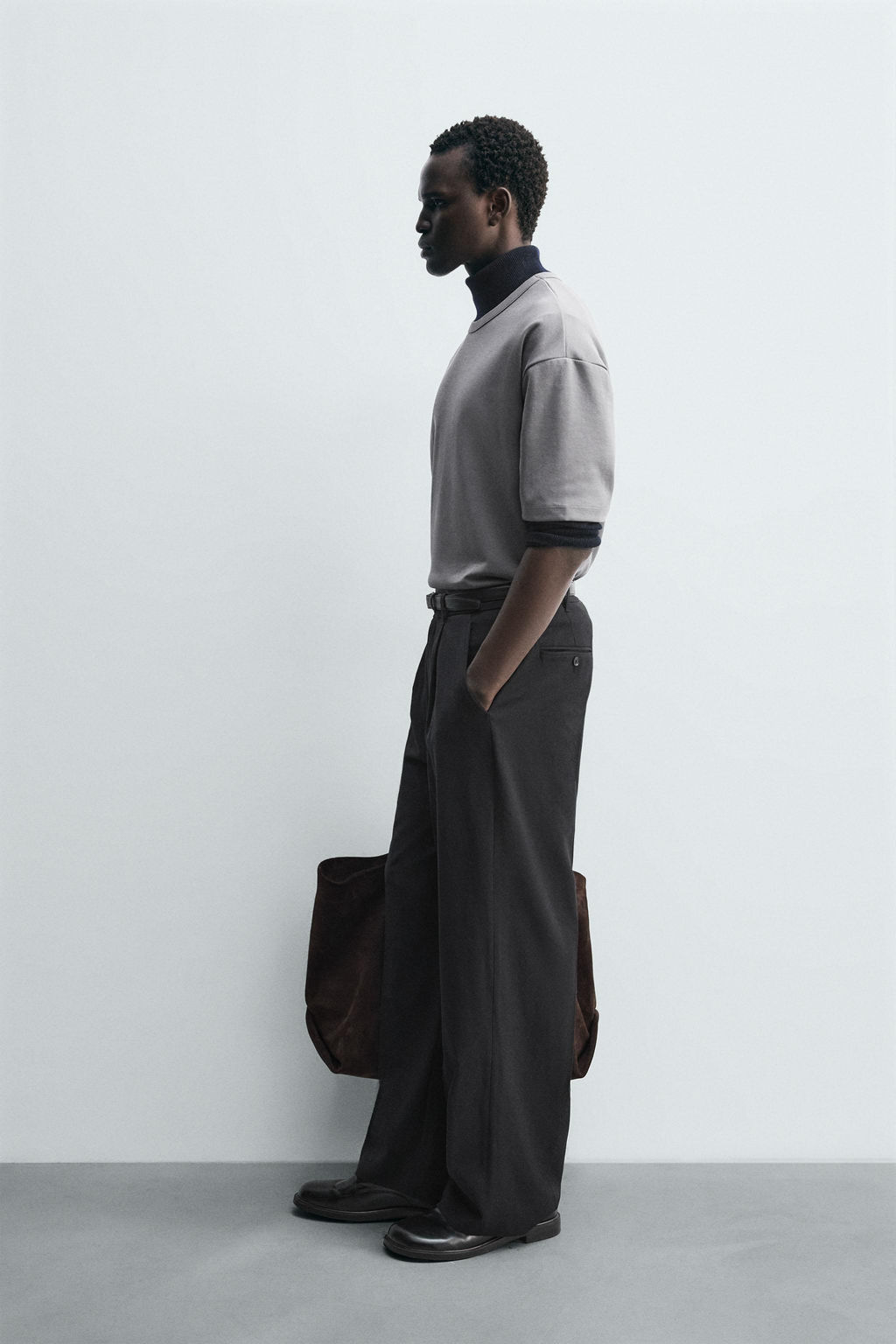 CONTRAST PATCH T-SHIRT - Zara фото 4
