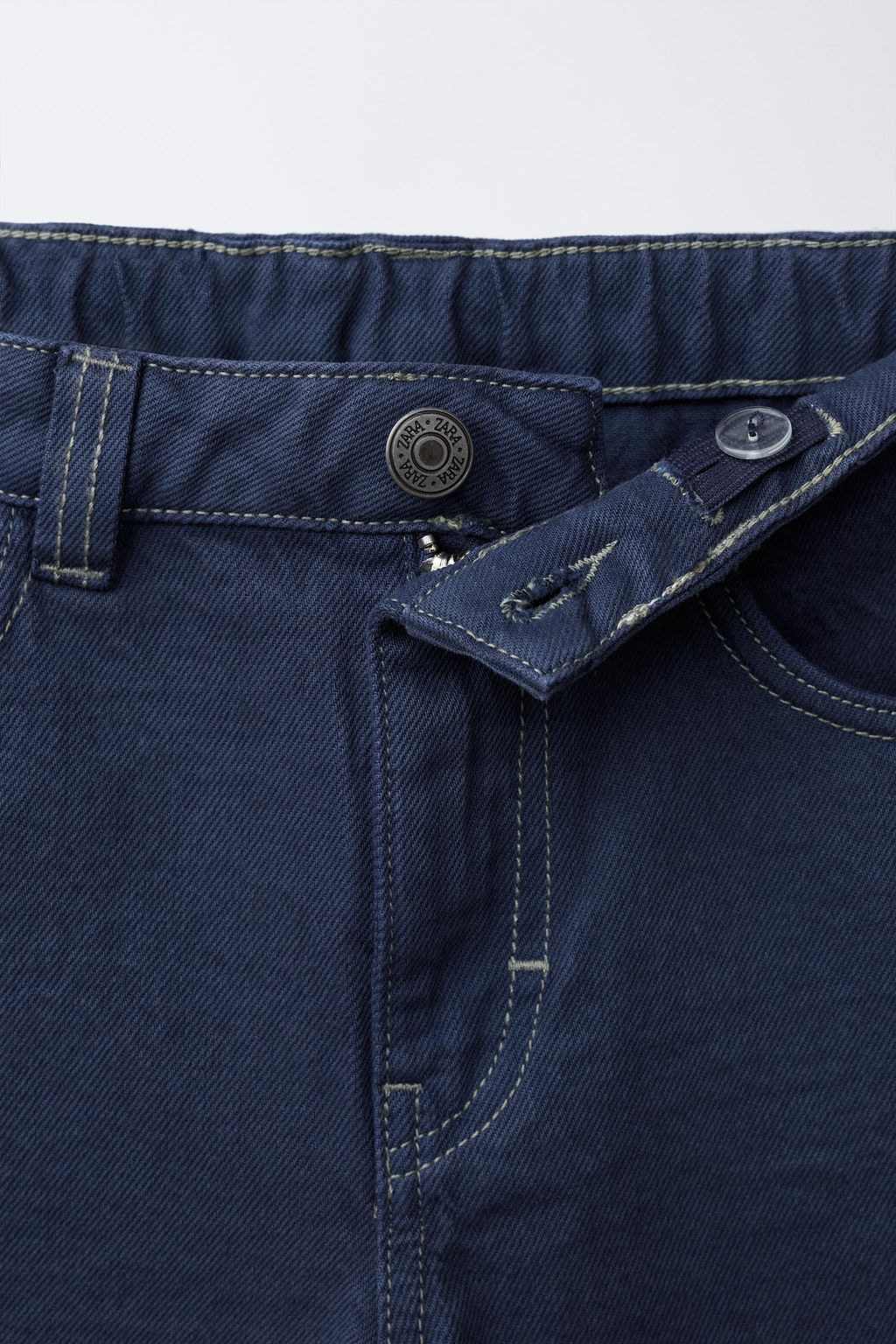 BERMUDA PESPUNTES CONTRASTE / Azul - Zara фото 3