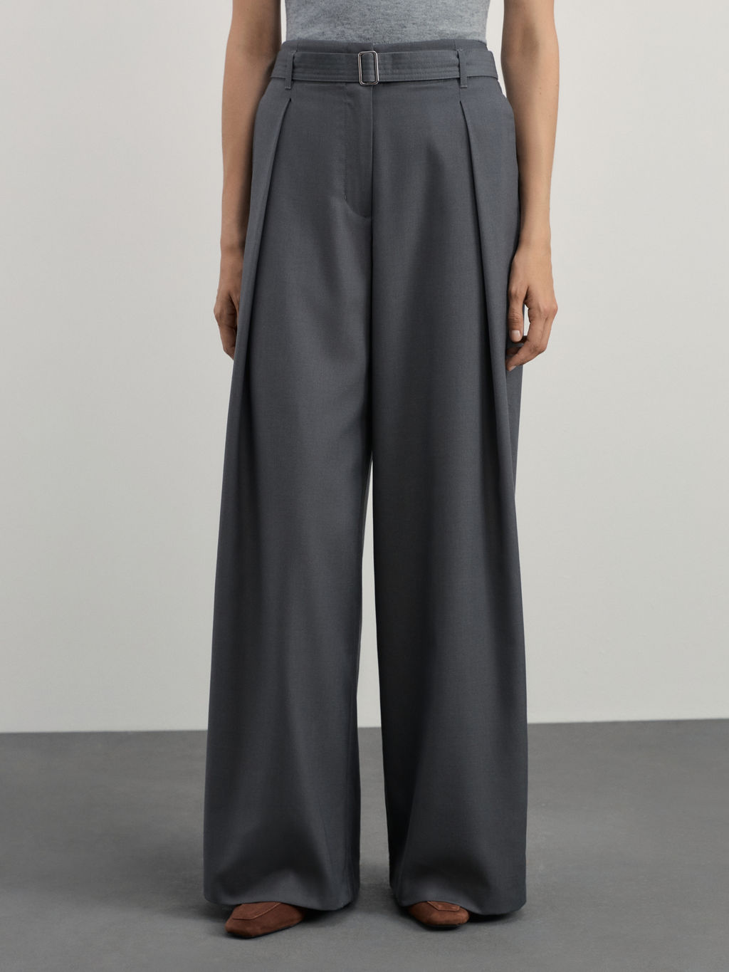 Брюки широкие с поясом / Zarina  фото 2