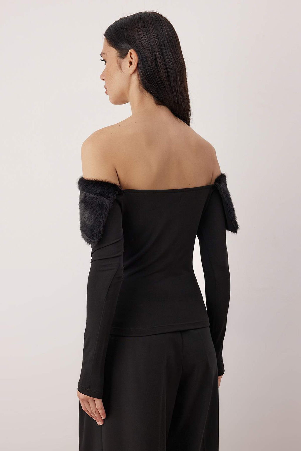 Siyah Suni Kurklu Carmen Yaka Orme Party Bluz TPRAW26BZ00047 - Trendyolmilla фото 7