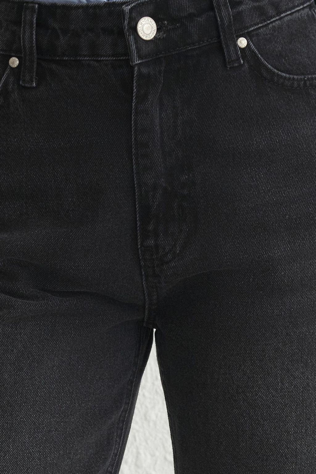 Siyah Normal Bel Mom Jeans TWOSS25JE00135 - Trendyolmilla фото 3