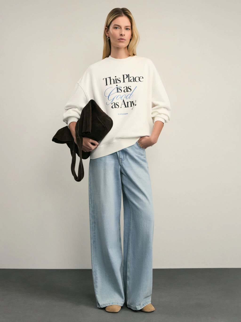 Свитшот оверсайз с принтом / Zarina фото 2