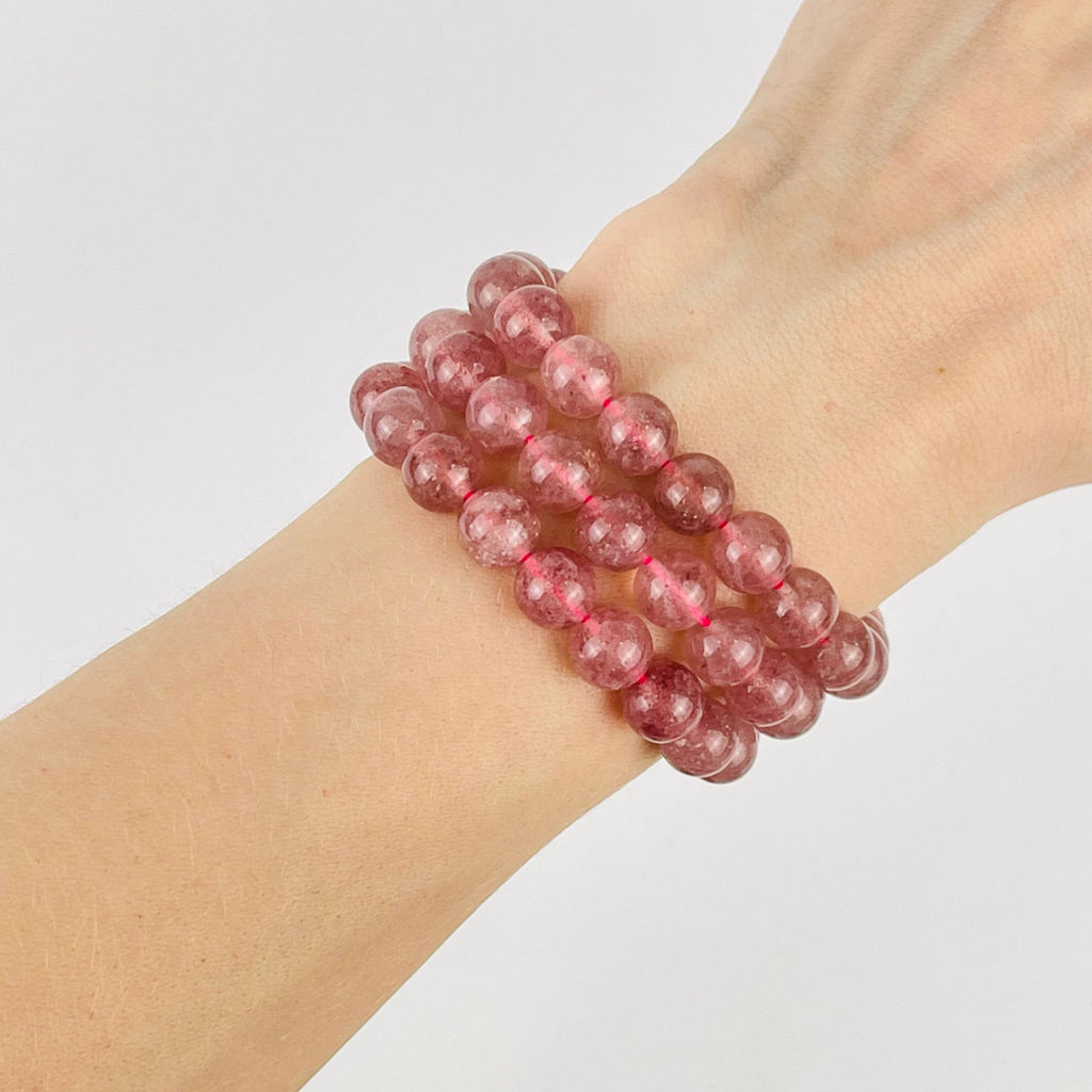 Бусины для украшений из Клубничного кварца (46 бусин) 39 см