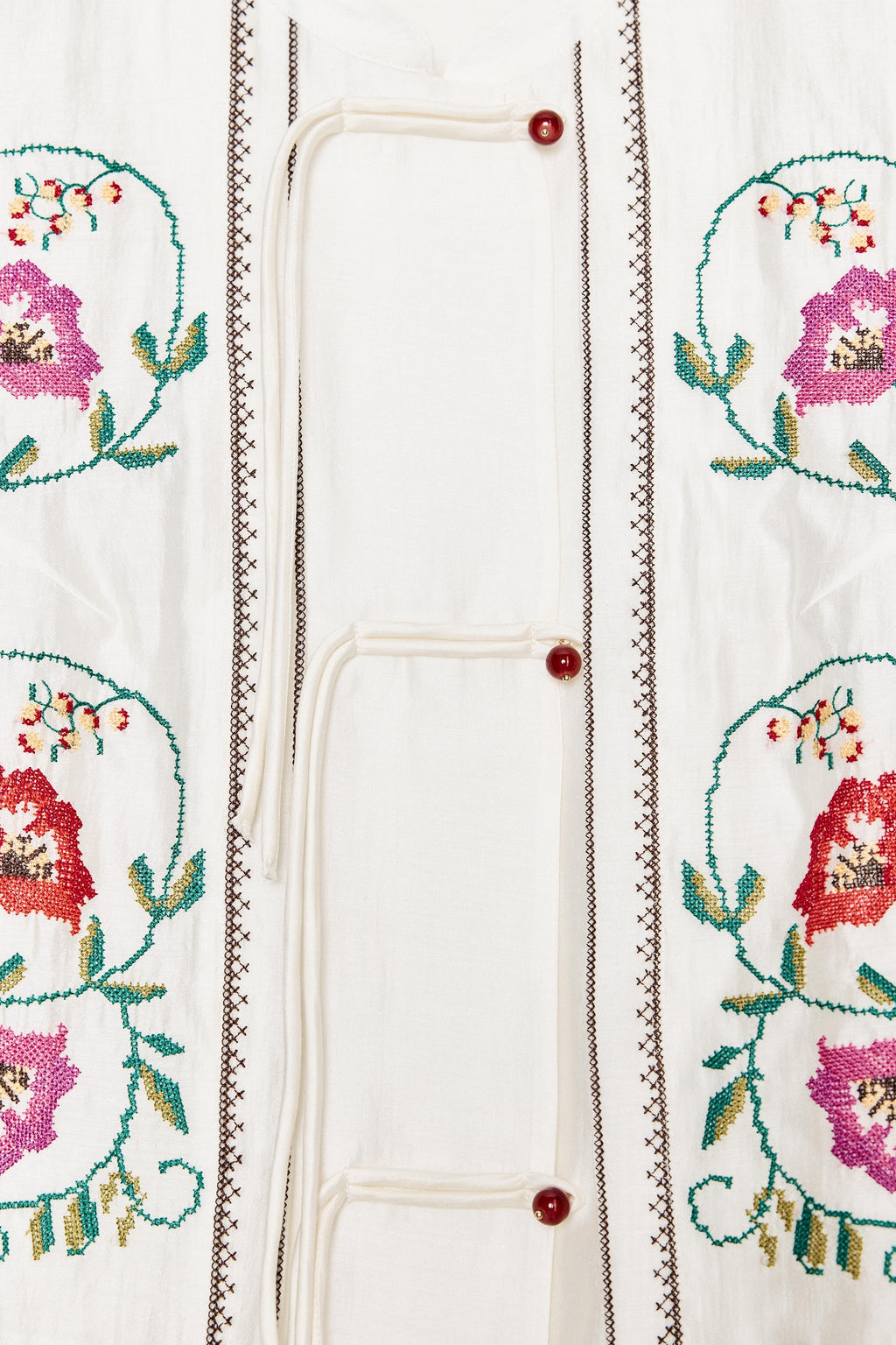 TOP WITH EMBROIDERED FLOWERS - Zara фото 7