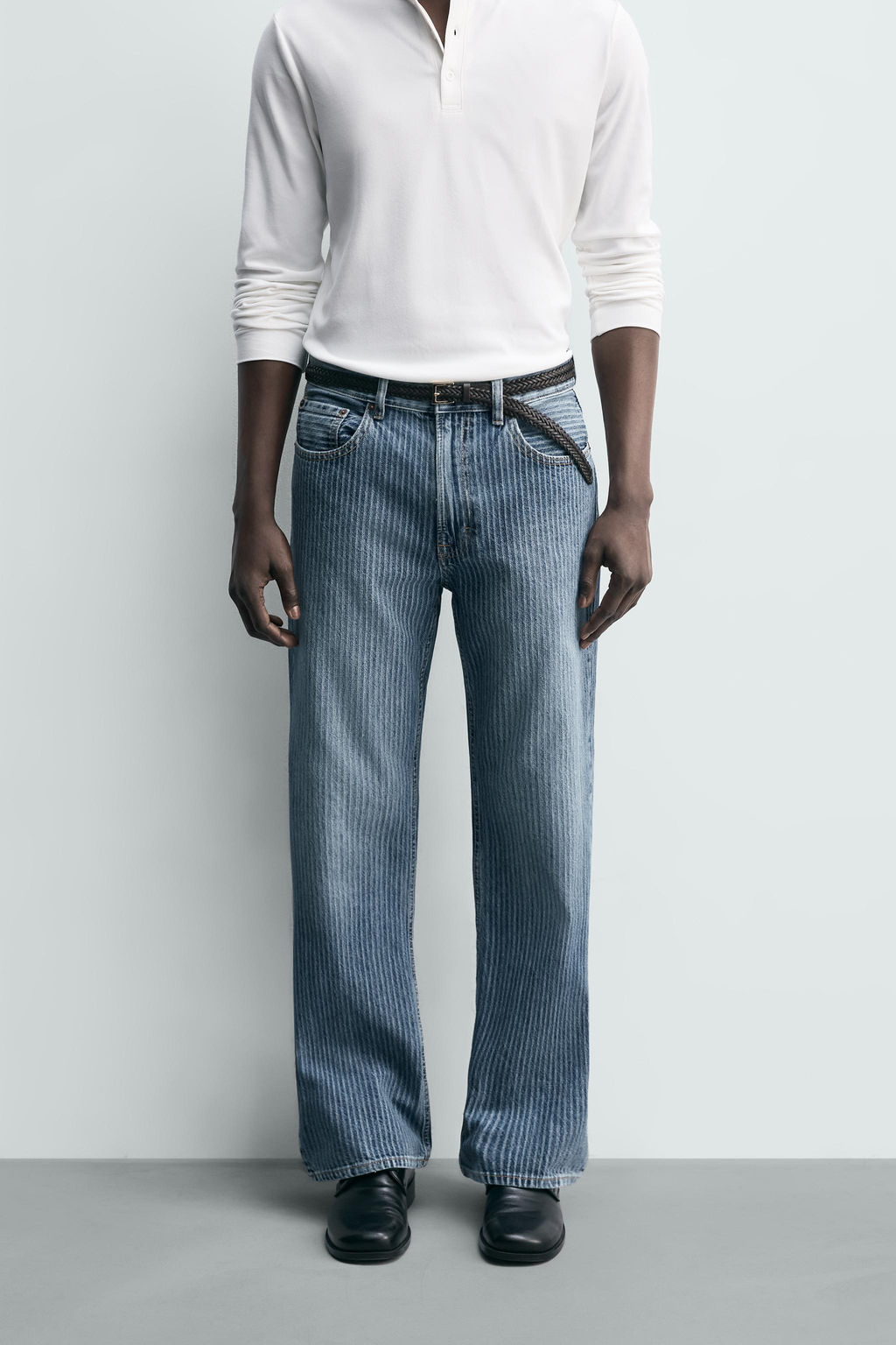 STRUCTURED STRAIGHT-LEG BOOTCUT JEANS - Zara фото 2