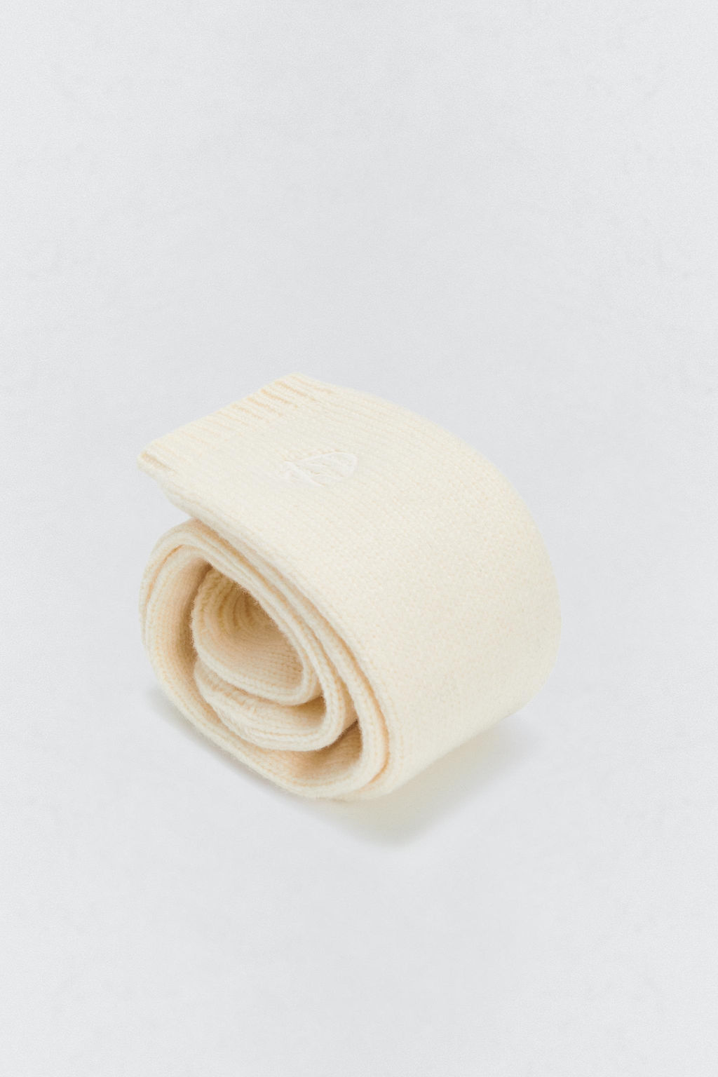 LONG WOOL SOCKS SOSHIOTSUKI x ZARA