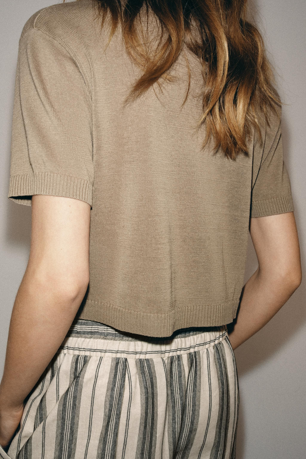 CHAQUETA PUNTO MANGA CORTA / Vis?n - Zara фото 4