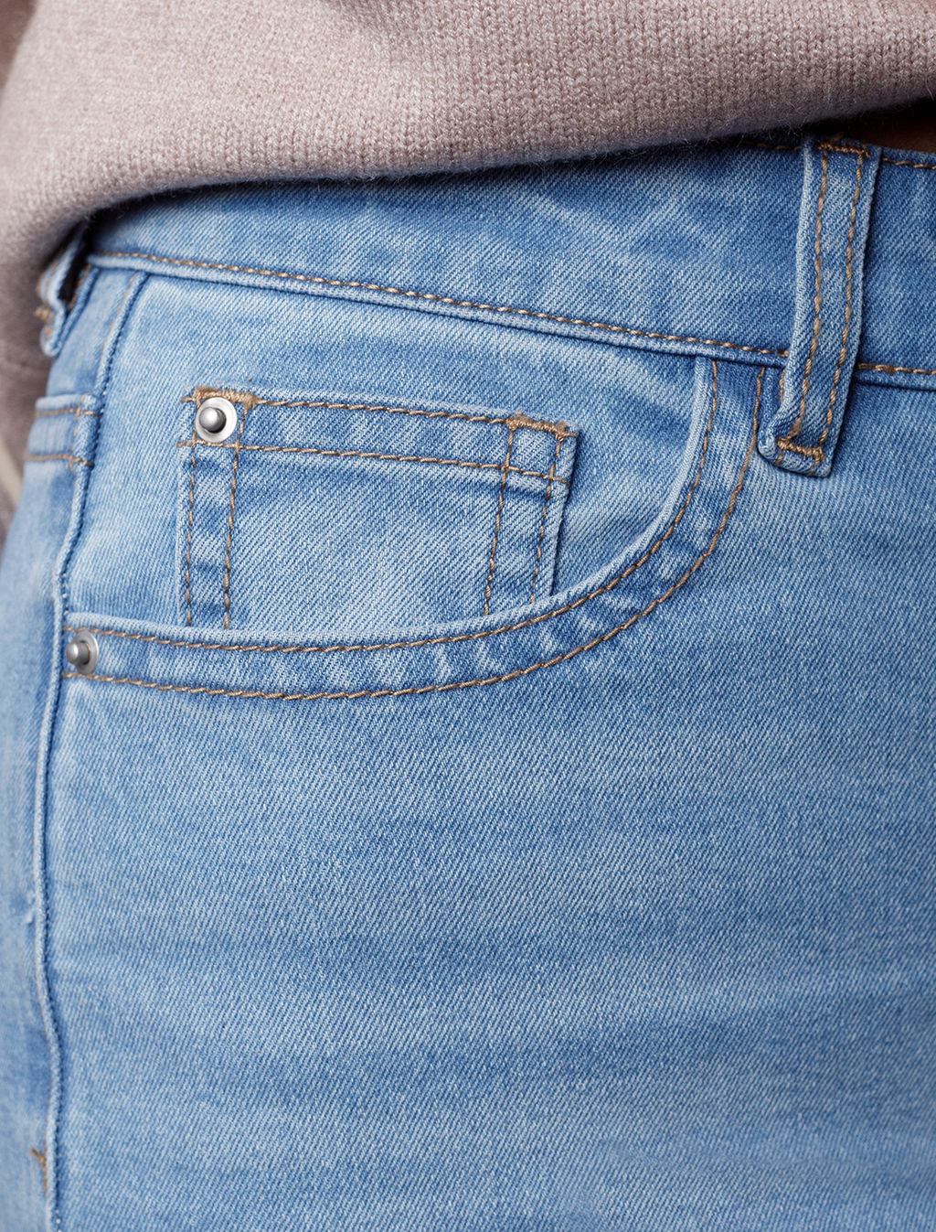 Джинсы мом фит из мягкой эластичной джинсы 12OZ - Vilatte фото 4