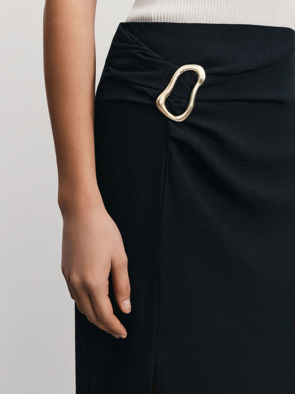 Юбка миди с разрезом и пряжкой из вискозы / Zarina  фото 6