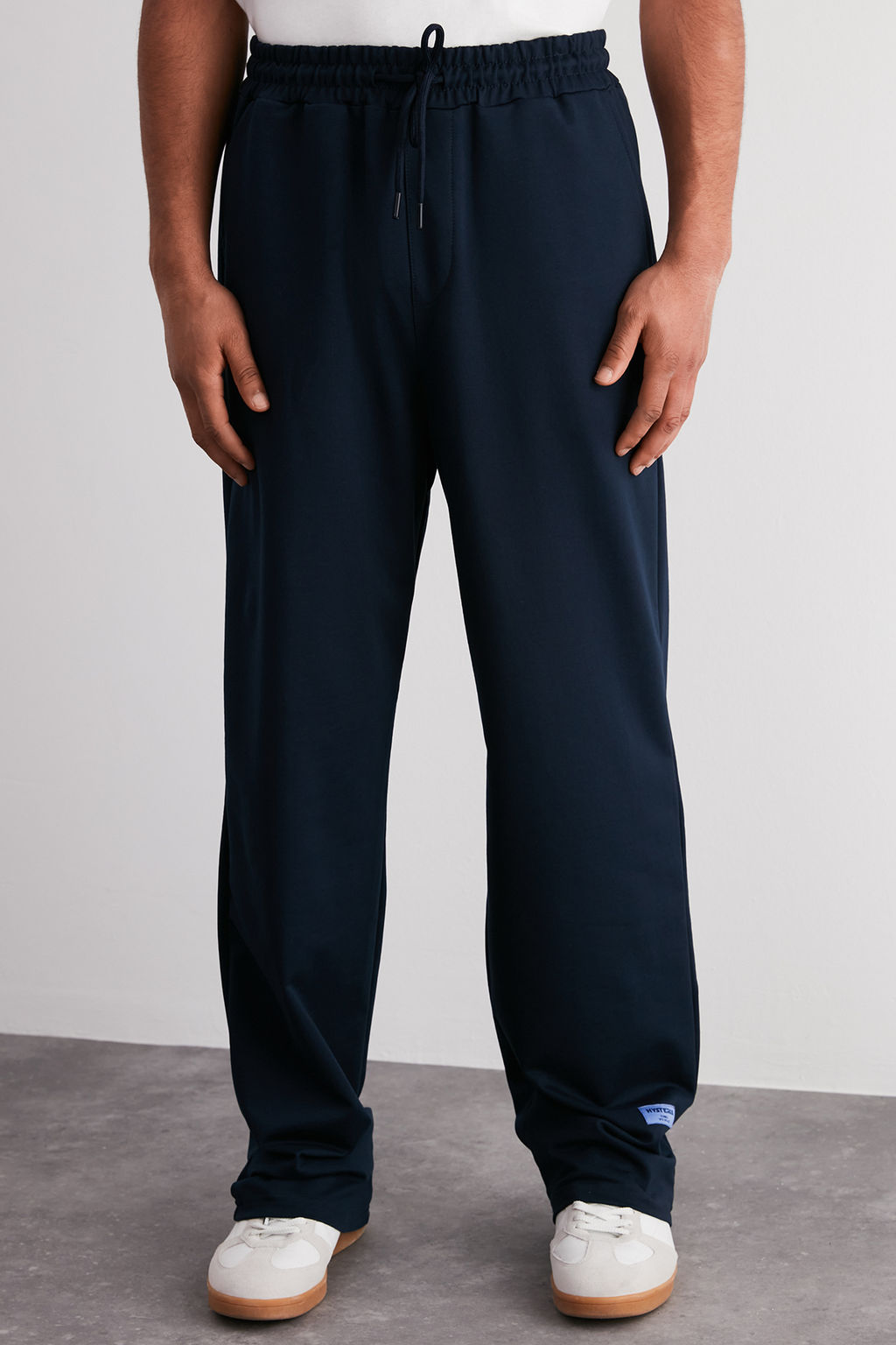 TRENDYOL MAN Lacivert Oversize/Rahat Kesim Lastik Belli Pacas? Etiketli Esofman Alt? TMNSS24EA00006 - Trendyolmilla фото 9