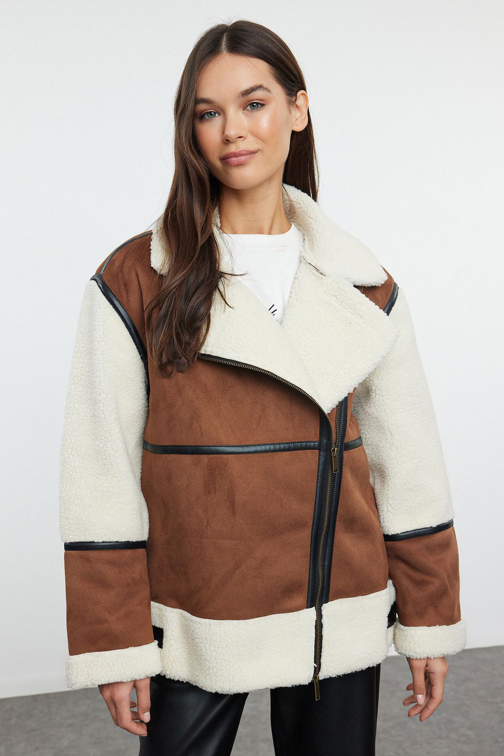 Kahverengi Regular Kal?p Pelus Detayl? Kemerli Biker Ceket Mont TWOAW25MO00049 - Trendyolmilla фото 2