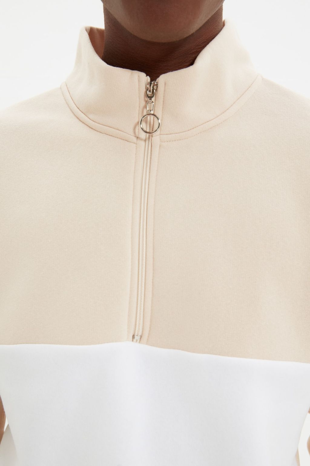 Bej Regular/Normal Kesim Dik Yaka Panelli Fermuarl? Ici Polar/S?cak Tutan Sweatshirt TMNAW21SW0347