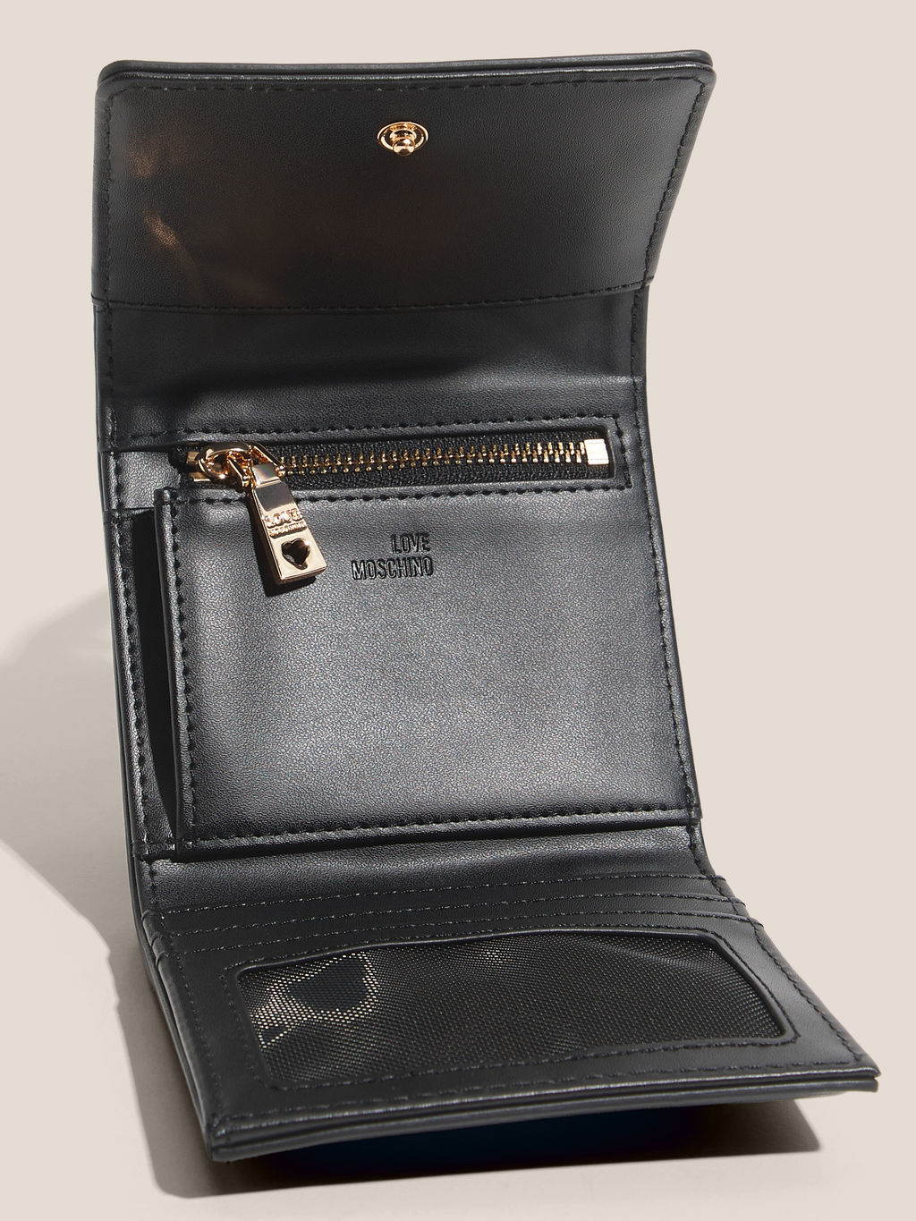 Женское портмоне LOVE MOSCHINO SLG EMBOSSED Q Артикул 4561401, черный