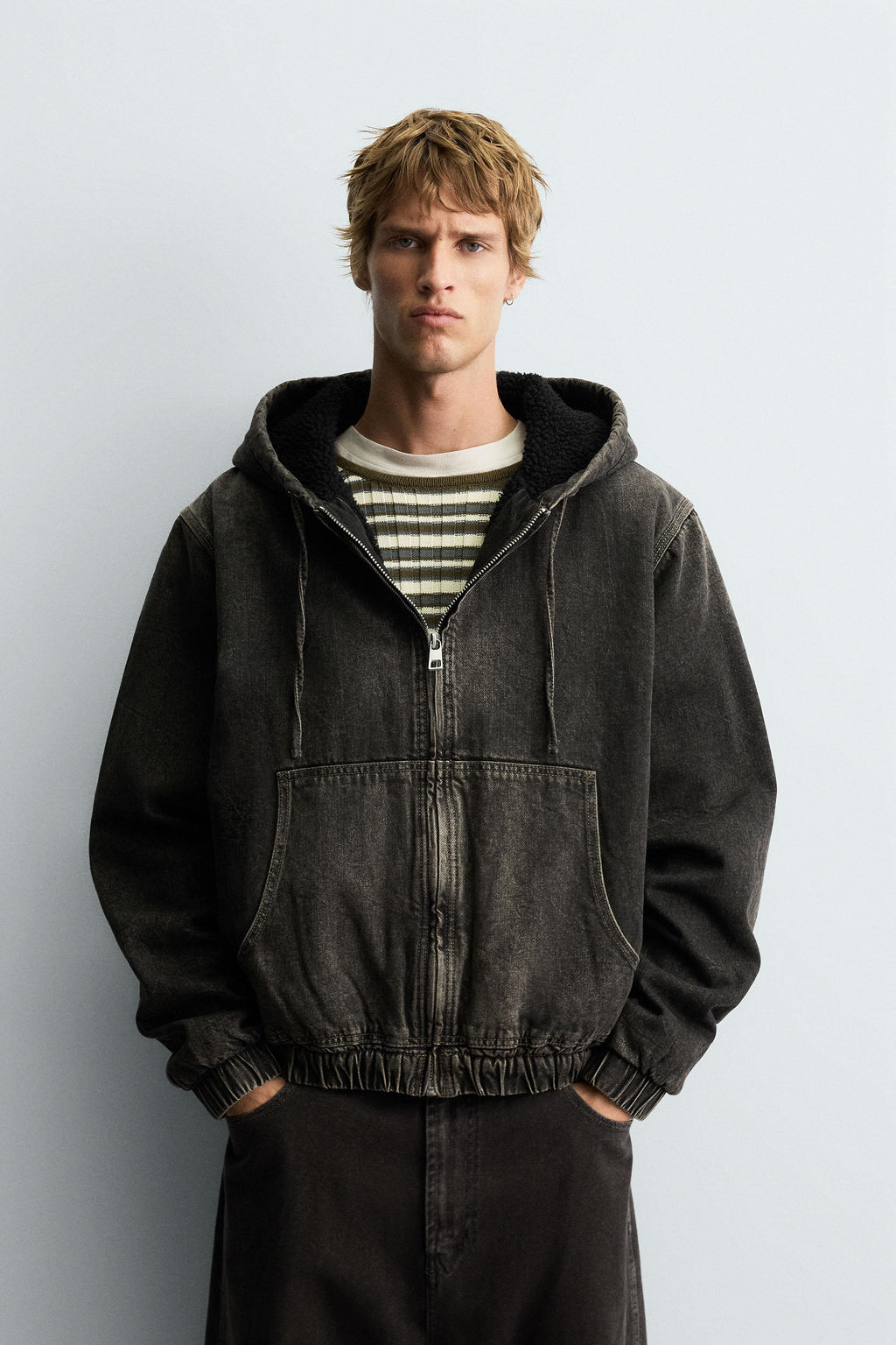DENIM JACKET WITH FAUX SHEARLING HOODIE - Zara фото 2