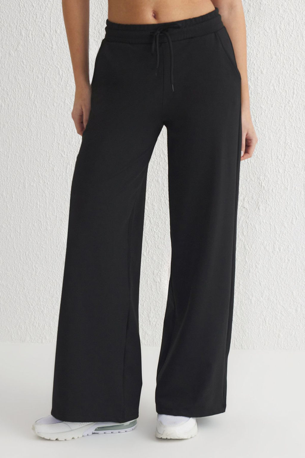 Siyah Ici Polarl? S?cak Tutan Dalg?c/Scuba Kumas Spor Orme Esofman Alt? THMSS25EA00000 - Trendyolmilla фото 3