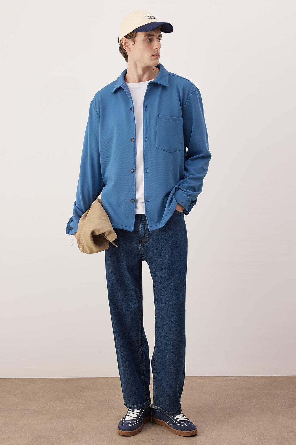 Lacivert Regular/Normal Kesim Dokulu Cep Detayl? Gomlek TMNAW26GO00027