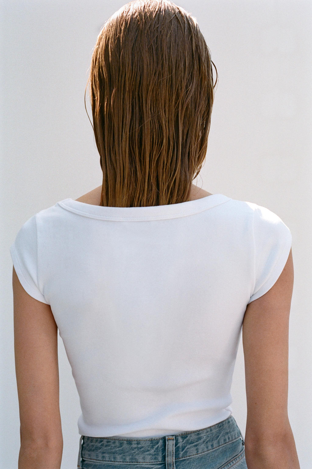 ROUND NECK T-SHIRT - Zara фото 48