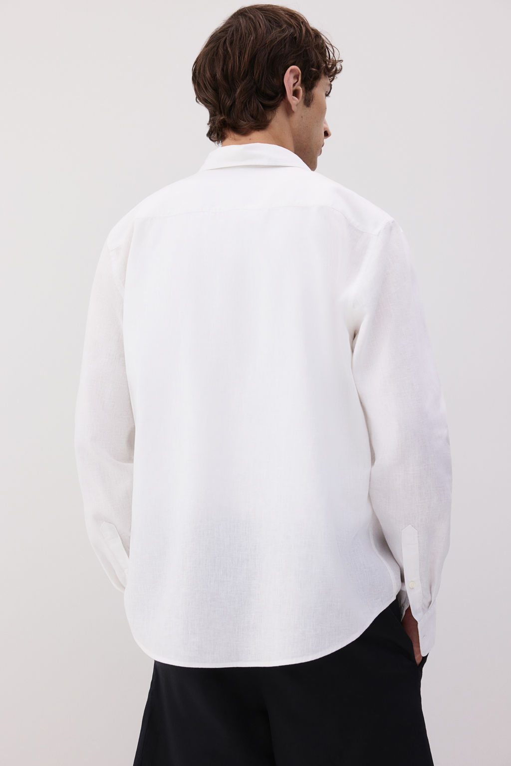 Camisa en mezcla de lino Regular Fit - H&m фото 9