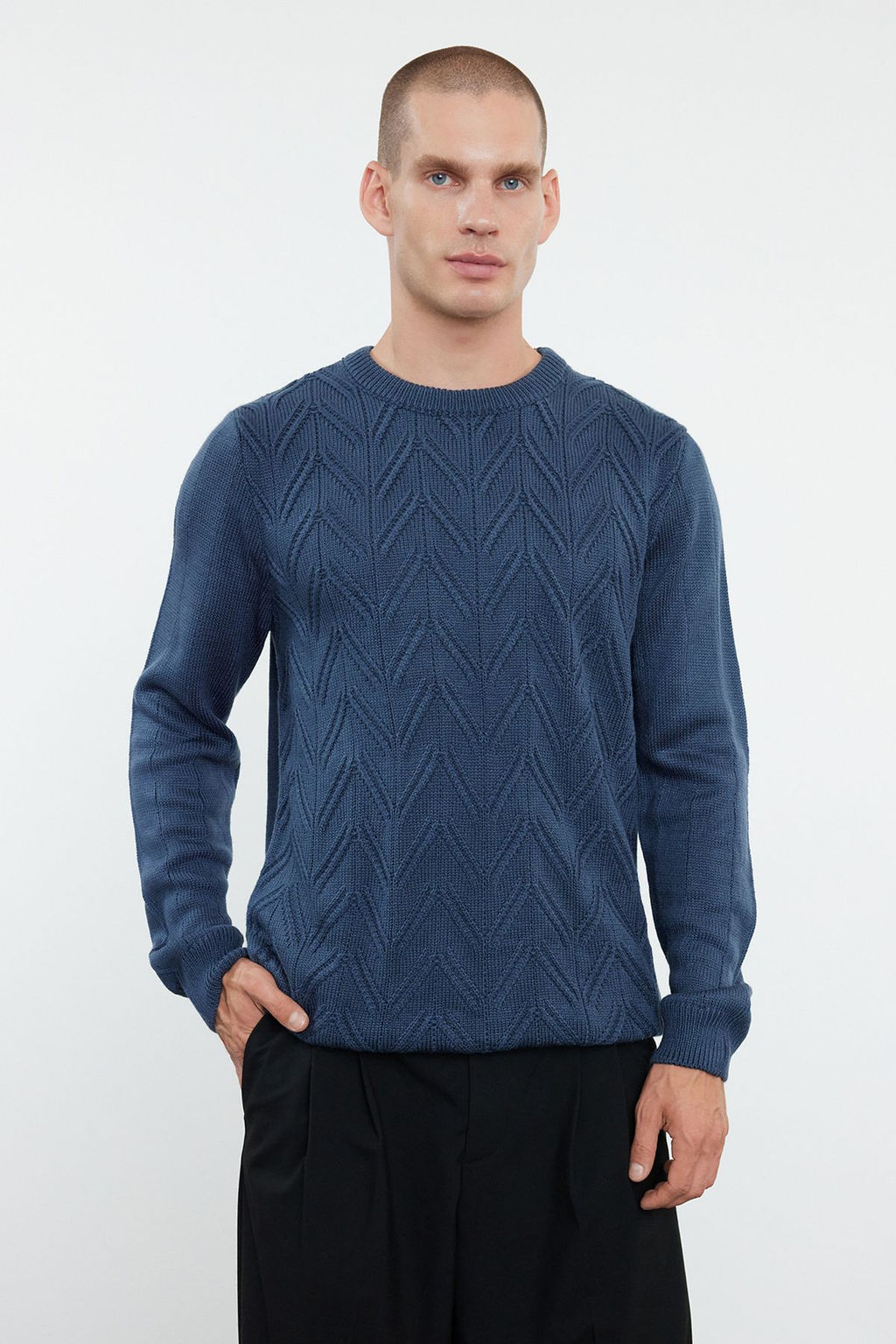 Indigo Regular Bisiklet Yaka Dokulu Triko Kazak TMNAW25KZ00037