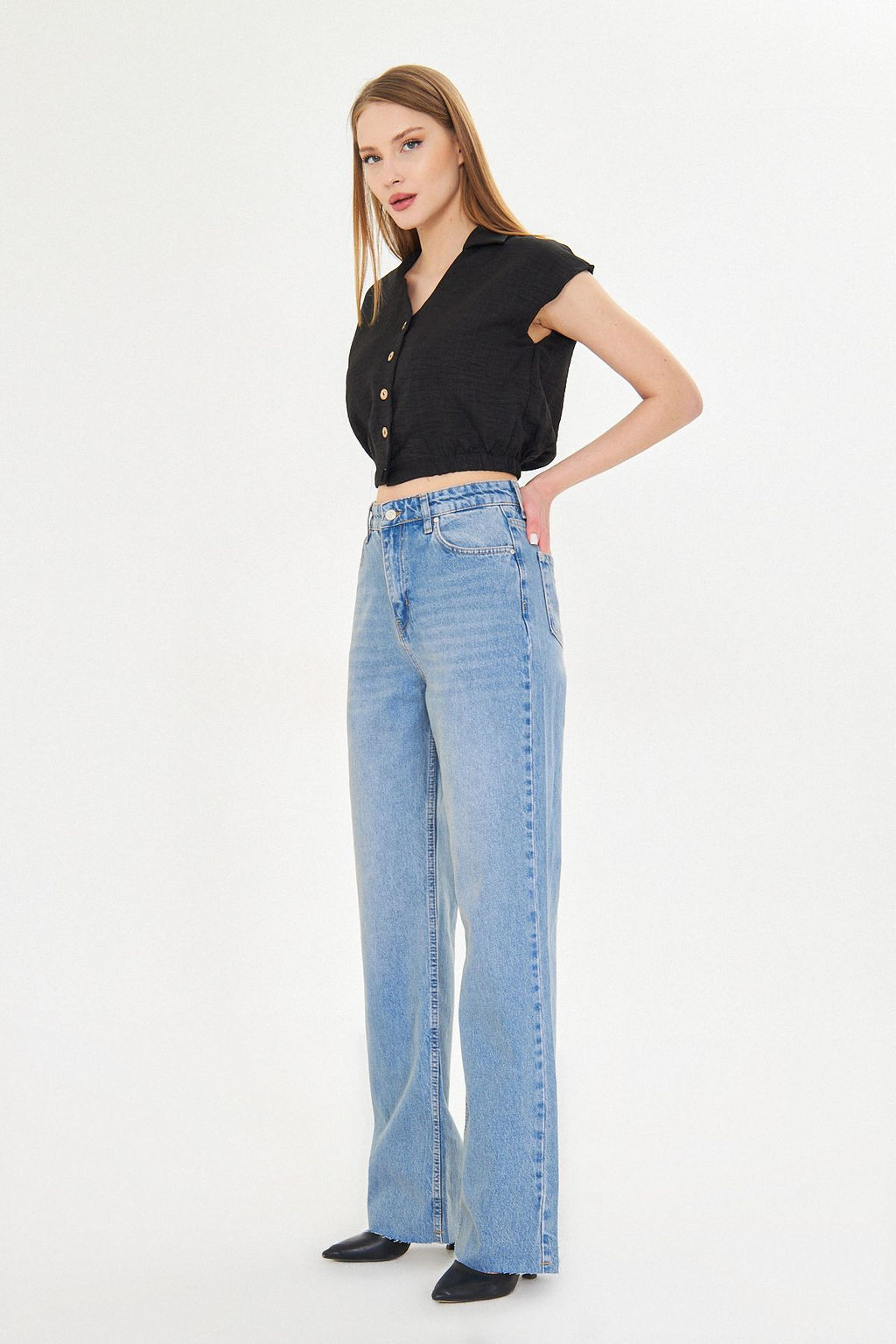 TRENDYOLMILLA Mavi Pacas? Kesikli Soluk Efekt Vintage Yuksek Bel Straight Jeans TWOAW25JE00378 фото 13