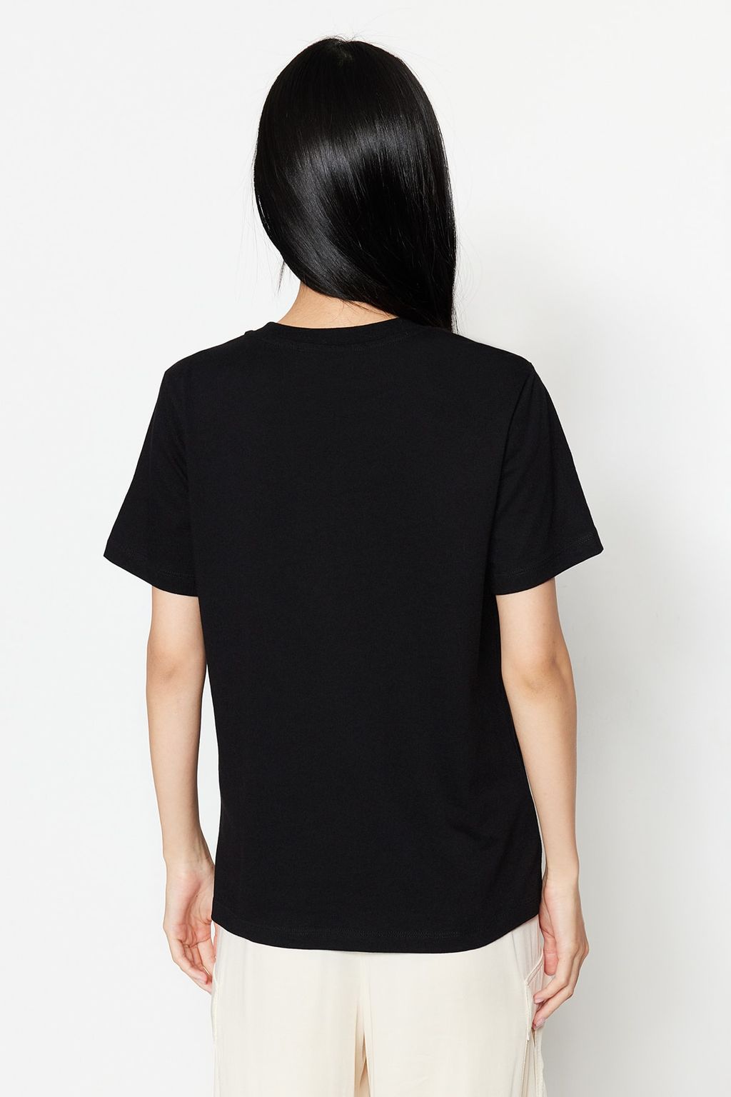 TRENDYOLMILLA Ekru %100 Pamuk Premium Basic Bisiklet Yaka Orme T-Shirt TWOSS23TS00042  фото 11